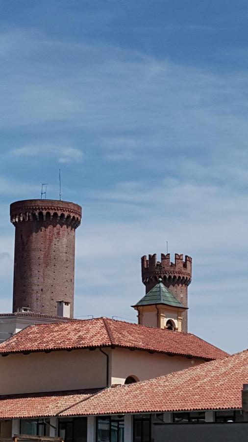 Torres Rojas Leilighet Ivrea Eksteriør bilde